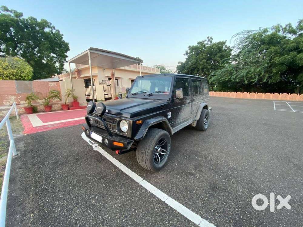 Modified & Fully Loaded 4x4 Matt Black Hard Top Gypsy