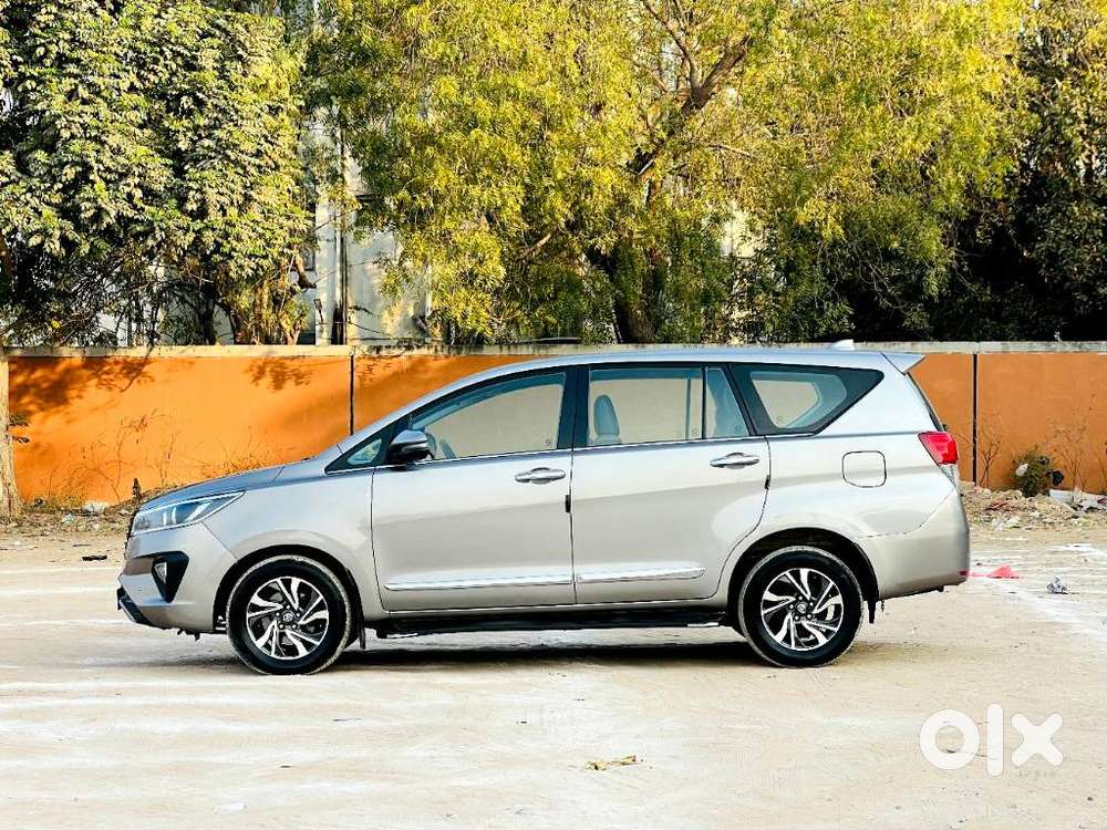 Toyota Innova Crysta 2.4 Vx Mt 8s, 2022, Diesel