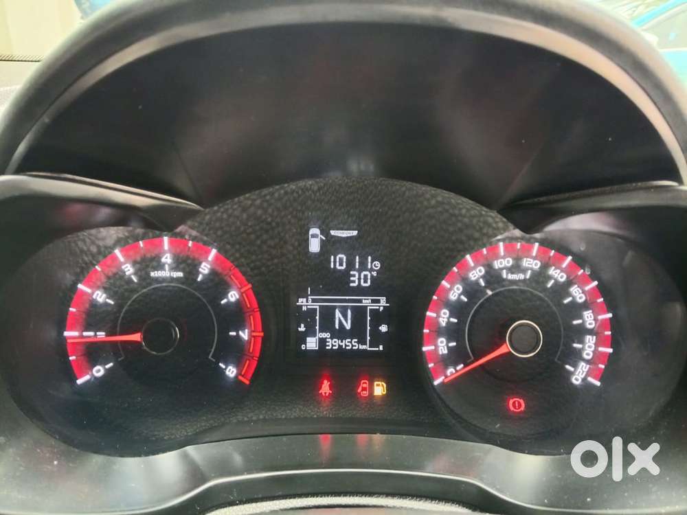 Mahindra Xuv300 W6, 2022, Petrol