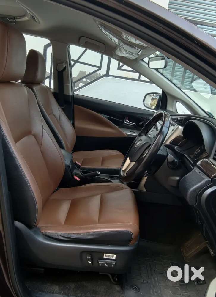 Toyota Innova Crysta 2018 Diesel 135000 Km Driven