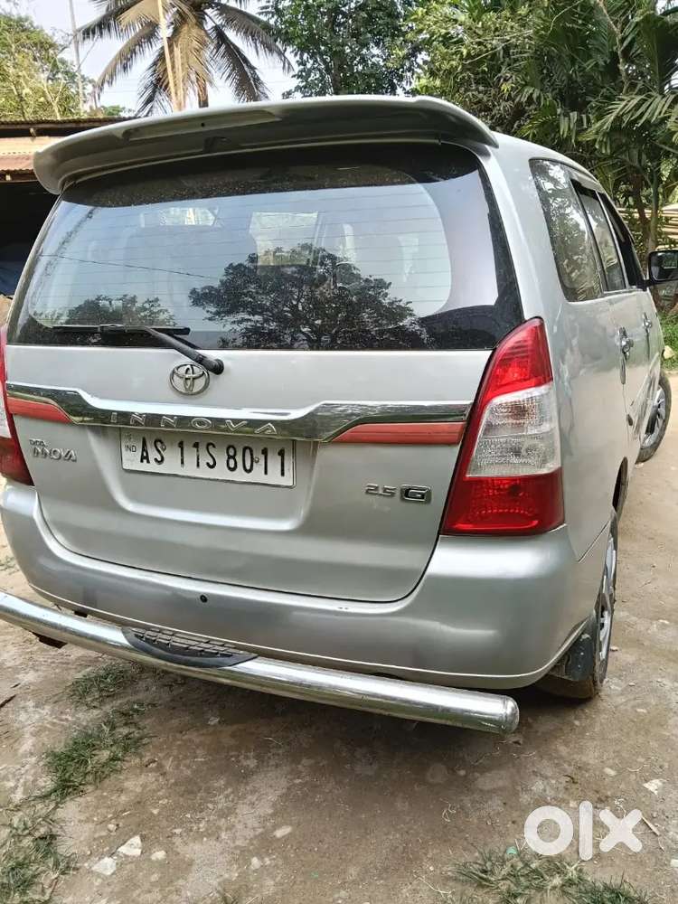 Toyota Innova Diesel 2.5 Manual 2011 In Tip Top Condition