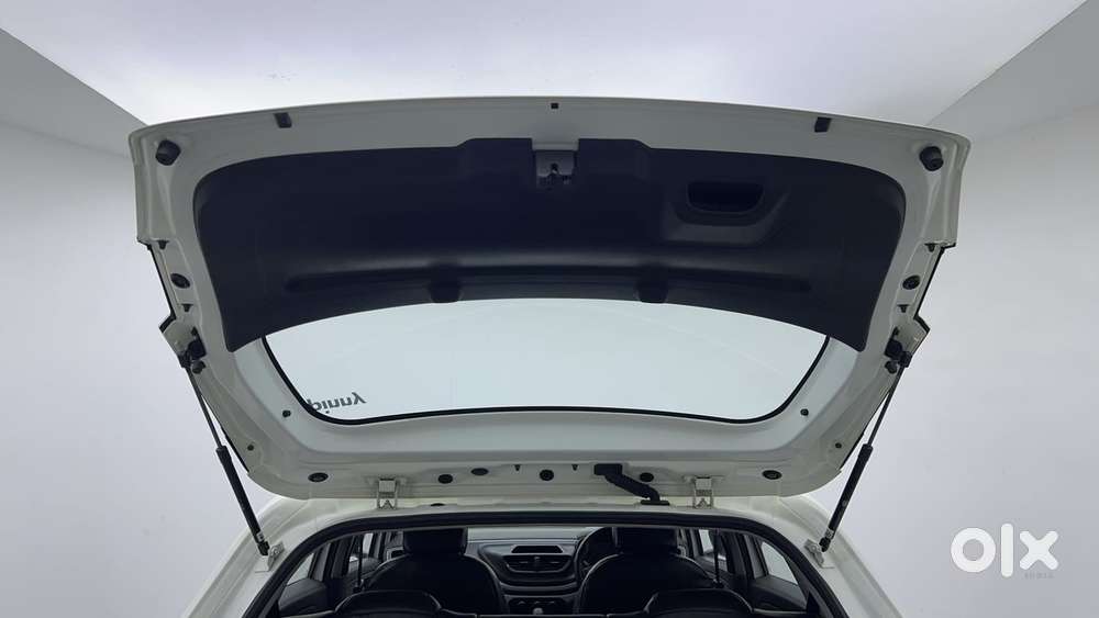 Tata Altroz 1.2 Xe, 2020, Petrol
