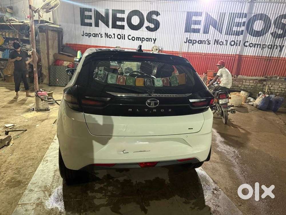 Tata Altroz Dca Xz+s 2023 Petrol Good Condition, Well Maintained