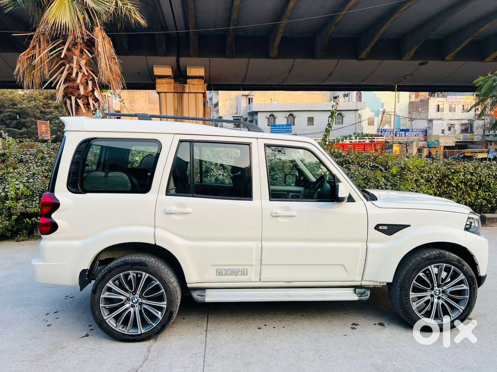 Mahindra Scorpio S5 Plus, 2018, Petrol