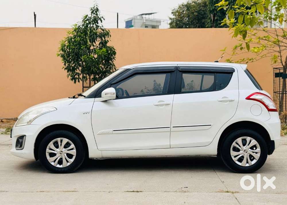 Maruti Suzuki Swift Vxi Cng, 2015, Cng & Hybrids