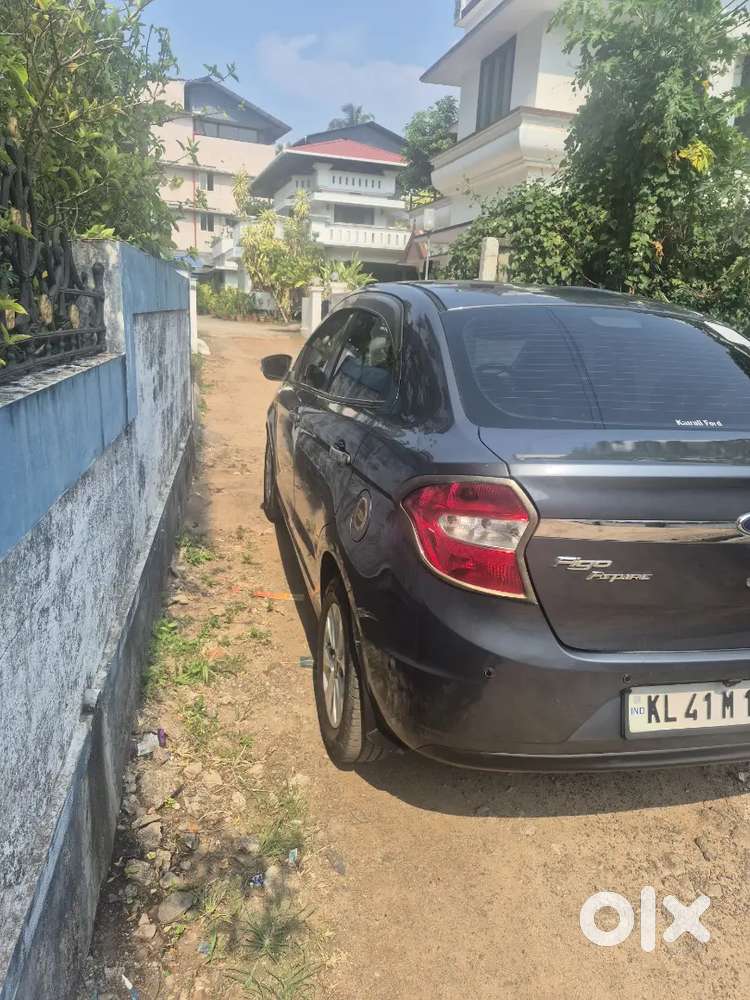 Ford Aspire Titanium