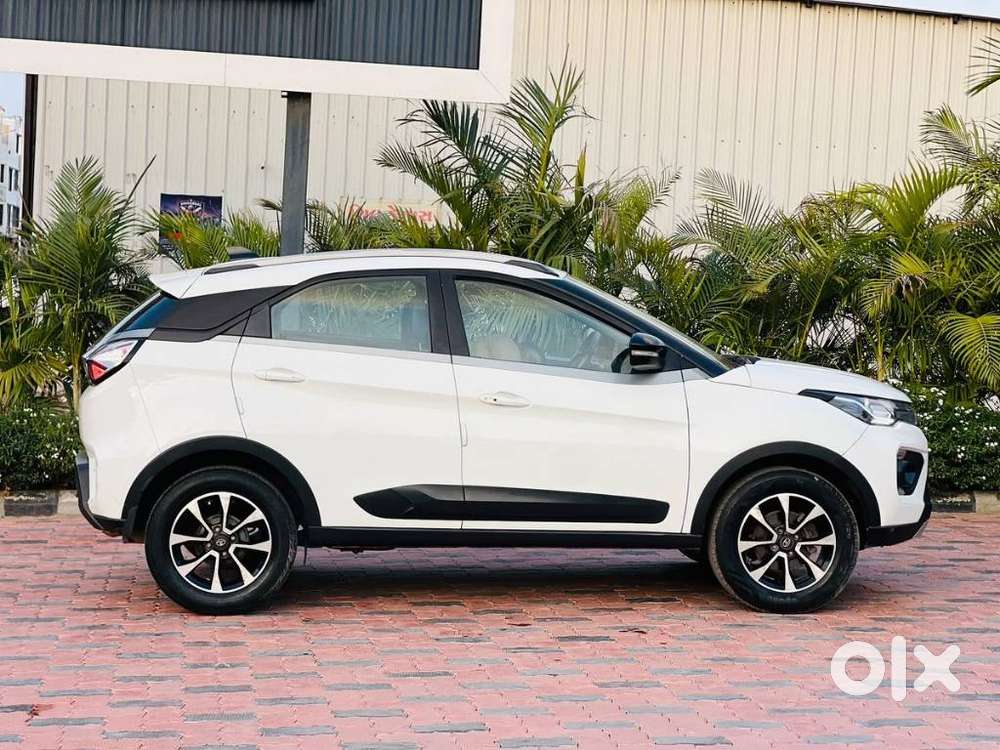 Tata Nexon 1.2 Revotron Xz Plus (s), 2020, Petrol