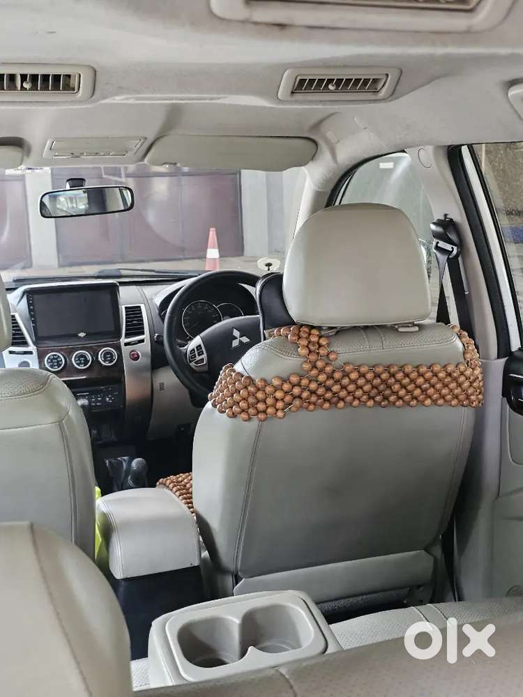 Mitsubishi Pajero Sport 2013 4*4 Manual