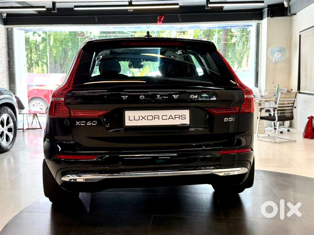 Volvo Xc60 D5 Inscription, 2022, Petrol