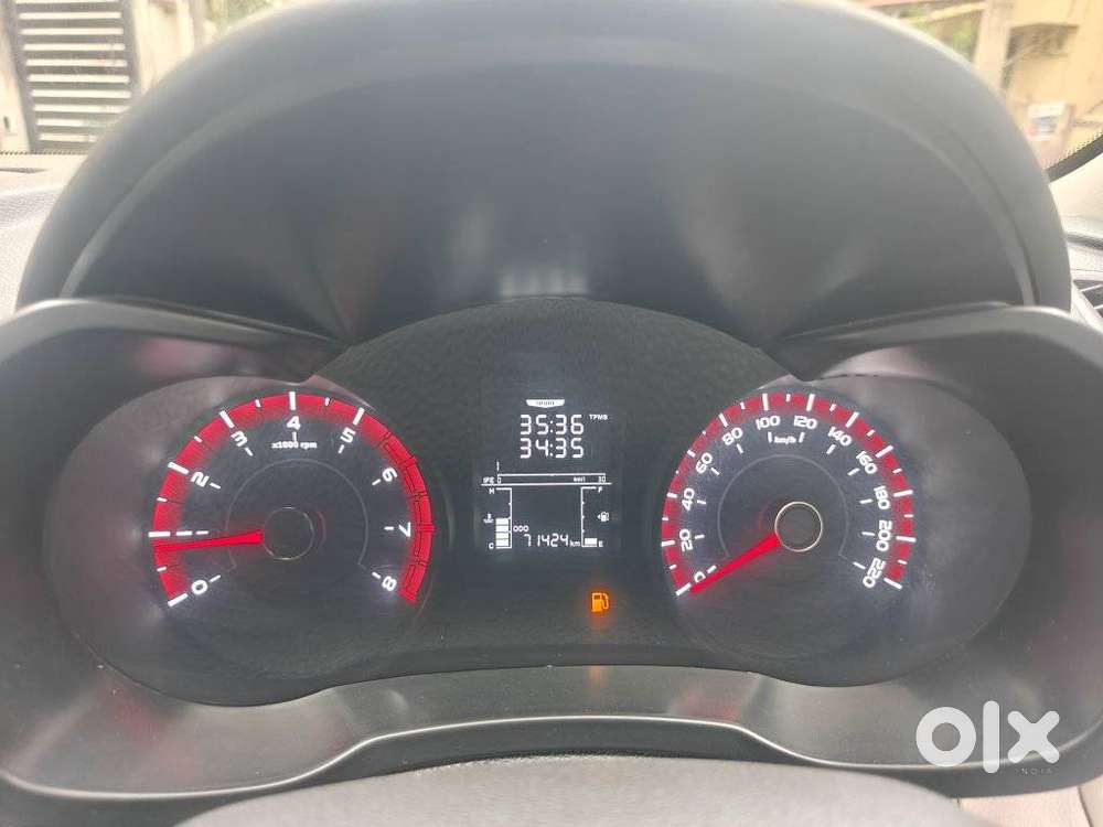 Mahindra Xuv300 W6, 2022, Petrol