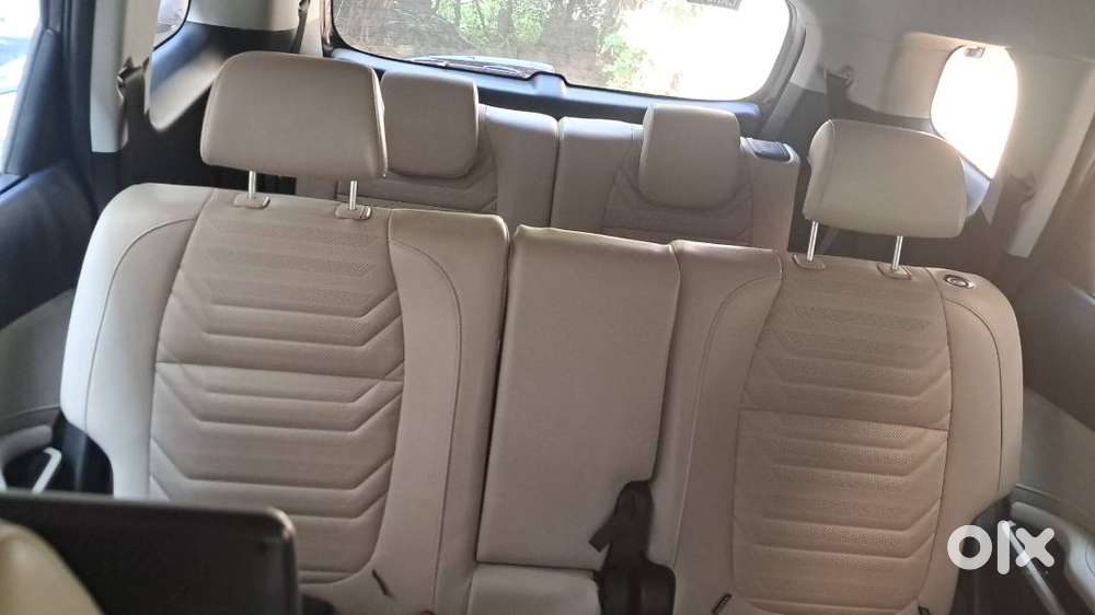 Kia Carens Luxury Fully Loaded Petrol Well Maintained