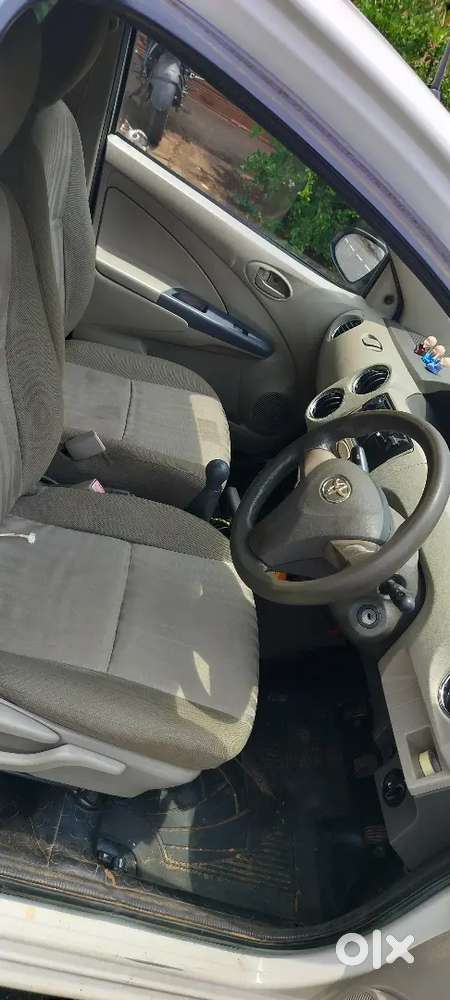 Toyota Etios 2015 Petrol 130000 Km Driven