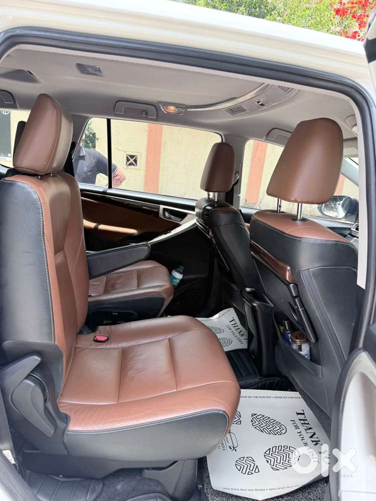 Toyota Innova Crysta 2.8 Zx Automatic 7 Str, 2016, Diesel