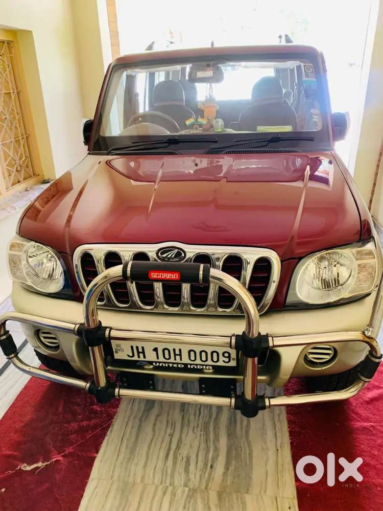 Mahindra Scorpio 2005