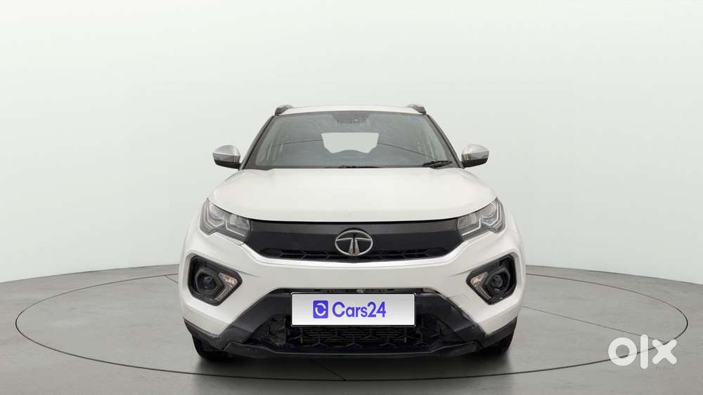 Tata Nexon 1.5 Revotorq Xma Plus (s) Amt, 2023, Petrol