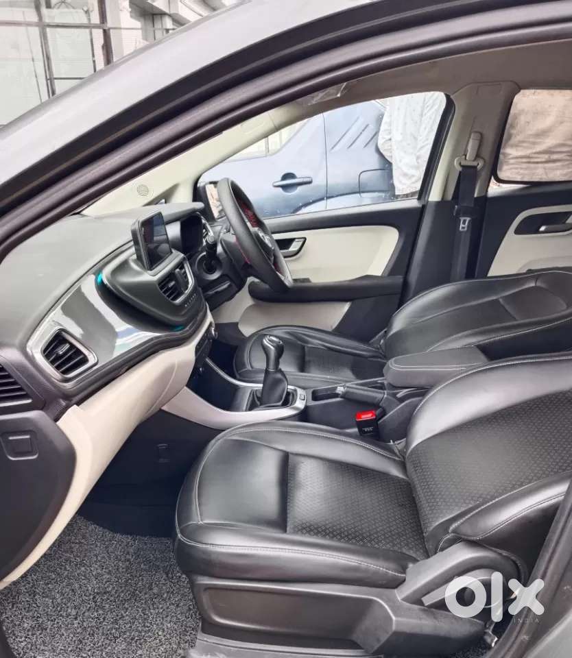 Tata Altroz Xz, 2023, Petrol