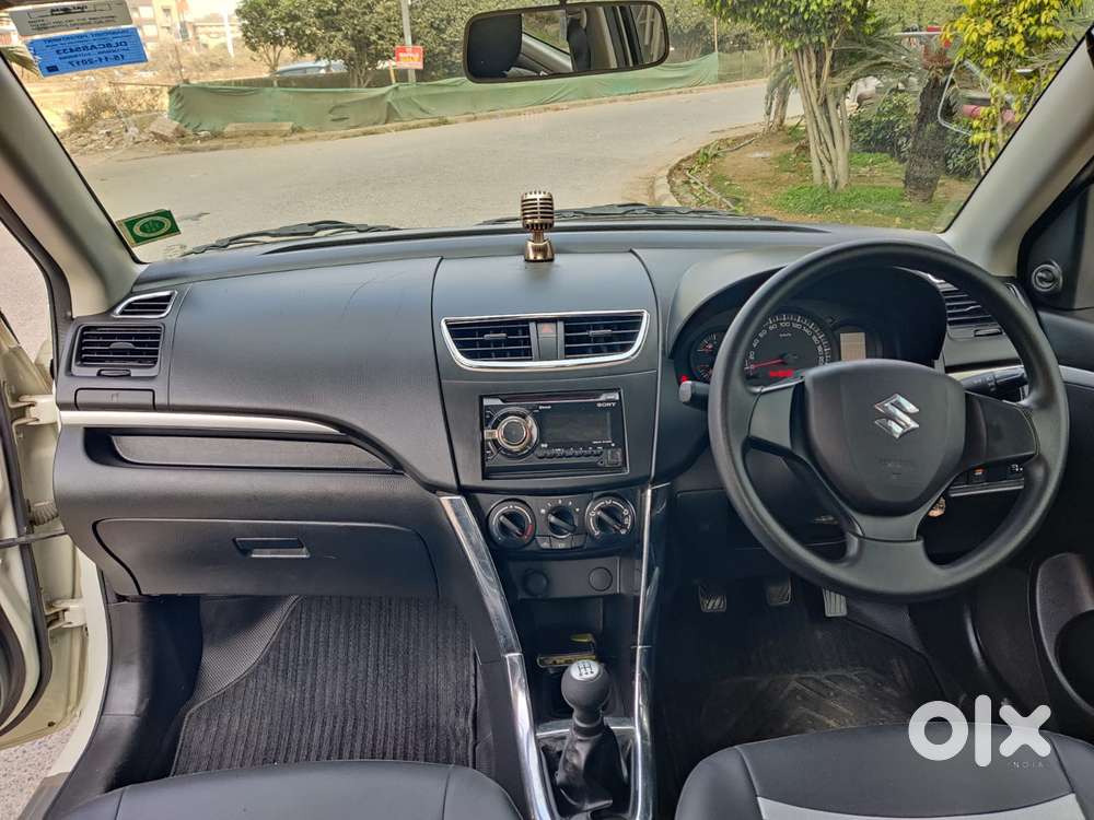 Maruti Suzuki Swift Lxi Optional-o, 2017, Petrol