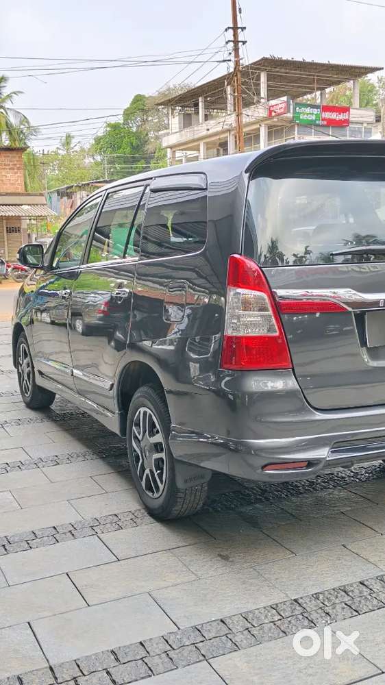 Innova 2.5 G4 2015 Model