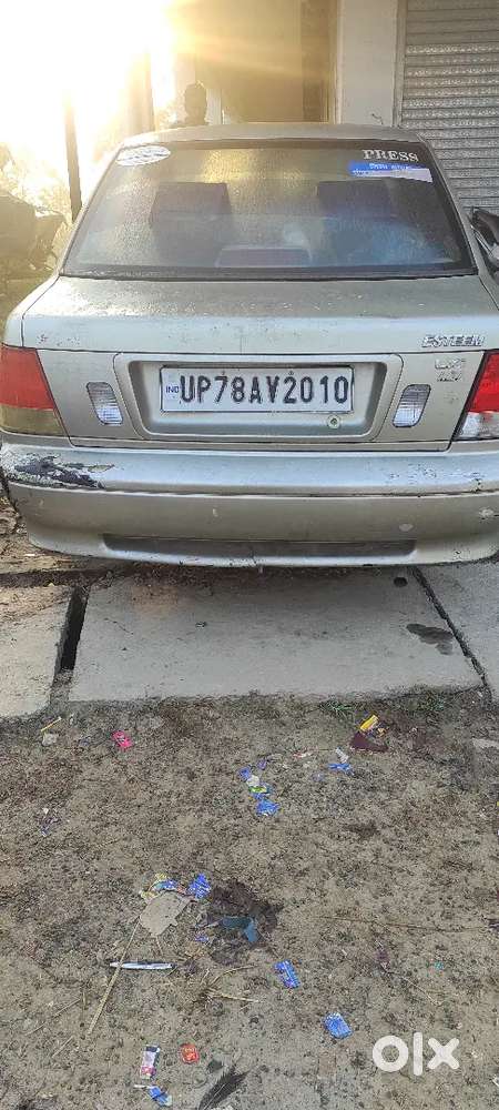 Maruti Suzuki Esteem 2004