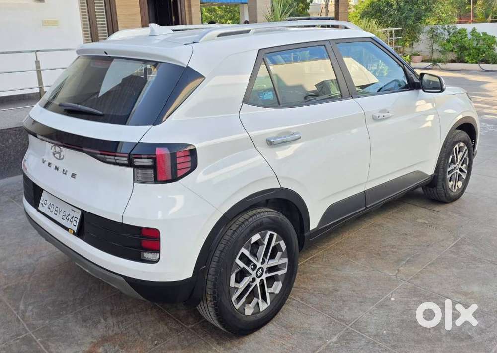 Hyundai Venue Sx Mt, 2024, Diesel