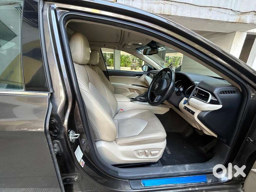 Toyota Camry 2020 Petrol Well Maintained