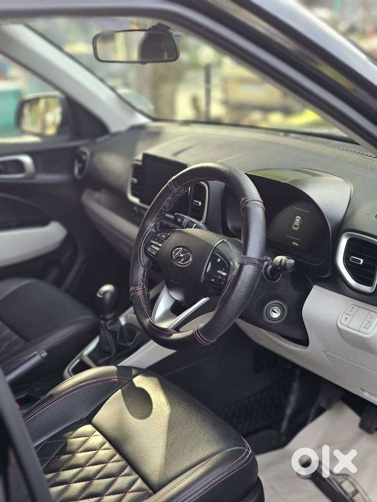 Hyundai Venue 1.2 S (o), 2023, Petrol