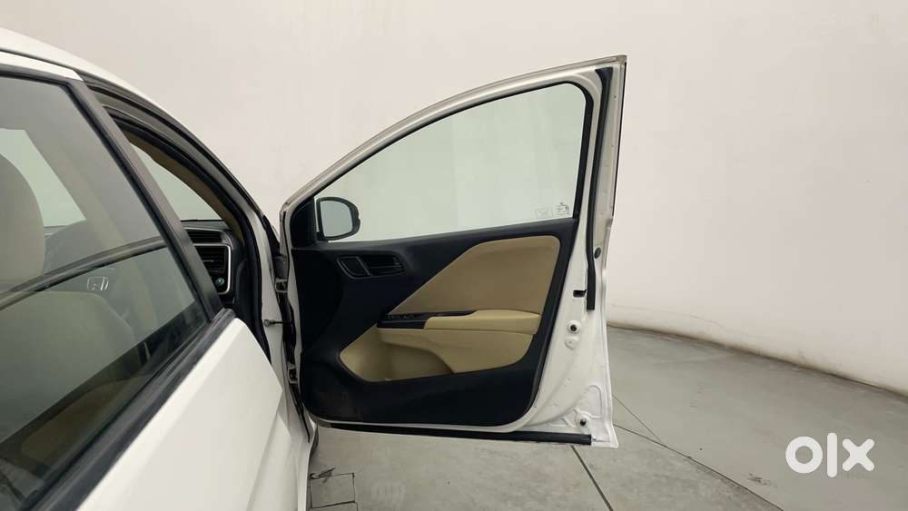 Honda City I-vtec Cvt Zx, 2015, Petrol
