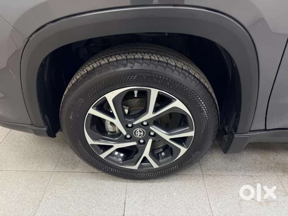 Toyota Urban Cruiser Hyryder 1.5 V Hybrid, 2024, Petrol