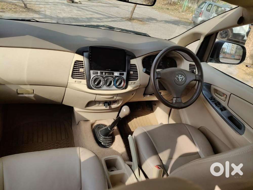 Toyota Innova 2004 Diesel Well Maintained