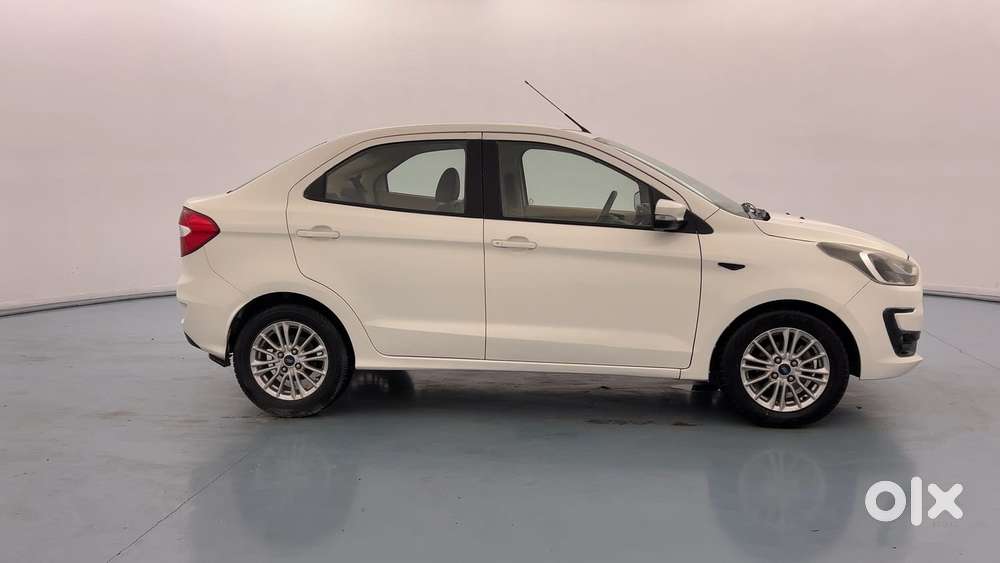 Ford Figo Aspire Titanium, 2020, Petrol