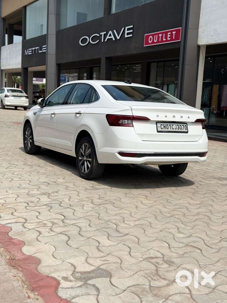 Skoda Slavia Style Matte 1.0 Tsi At, 2022, Petrol