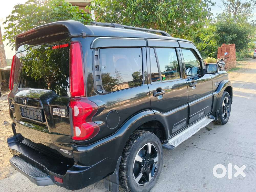 Mahindra Scorpio Classic 2022 Diesel Manual