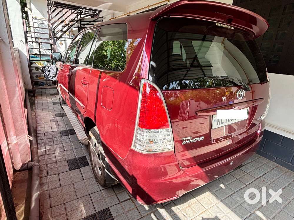Toyota Innova 2.5 Gx 8 Str Bs-iii, 2010, Diesel