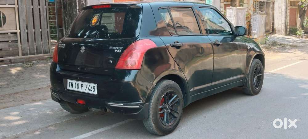 Maruti Suzuki Swift Vxi + Manual, 2006, Petrol