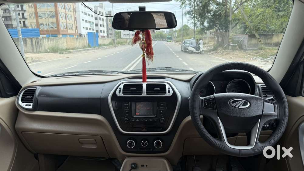 Mahindra Tuv 300 Mhawk100 T8, 2016, Diesel