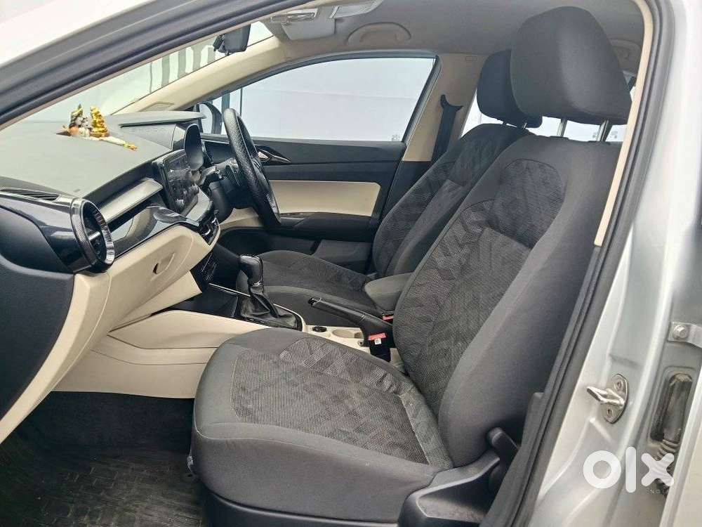 Skoda Slavia 1.0 Ambition Tsi, 2023, Petrol