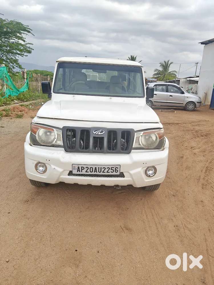 Mahindra Bolero 2013 Diesel 92000 Km Driven Single Owner White Colour