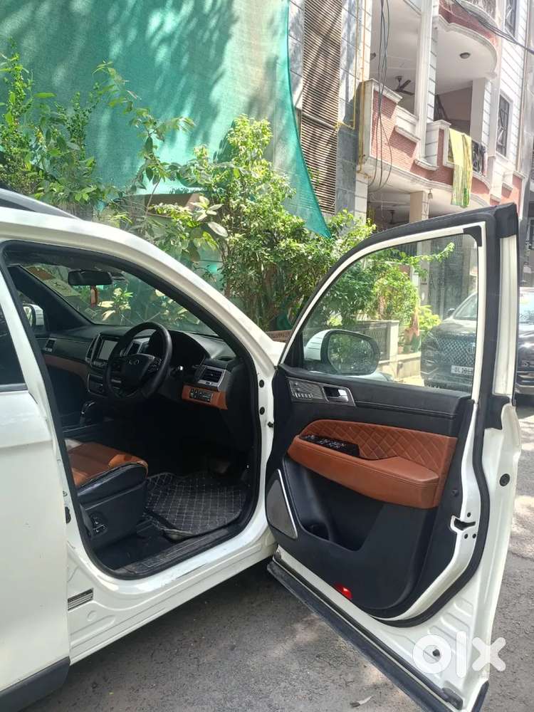 Mahindra Alturas G4 4wd At, 2019, Diesel