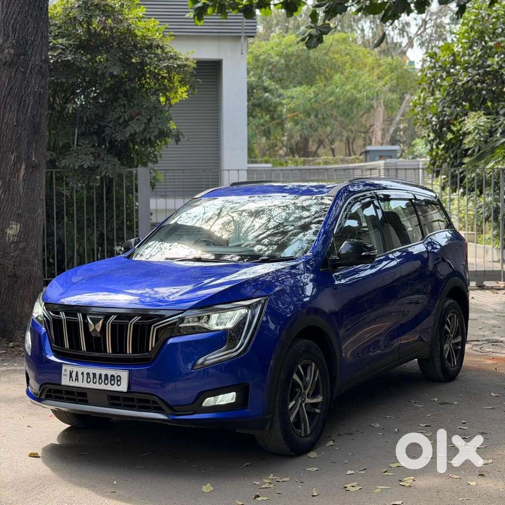 2024 Mahindra Xuv 700 Diesel Manual - 5 Seater