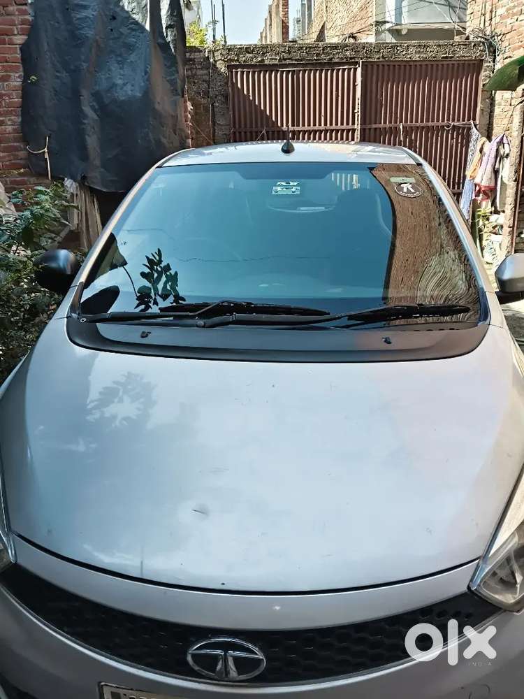 Tata Tiago Petrol 2018