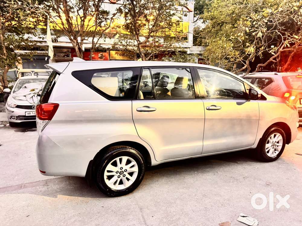 Toyota Innova Crysta 2.4 G Mt, 2017, Diesel