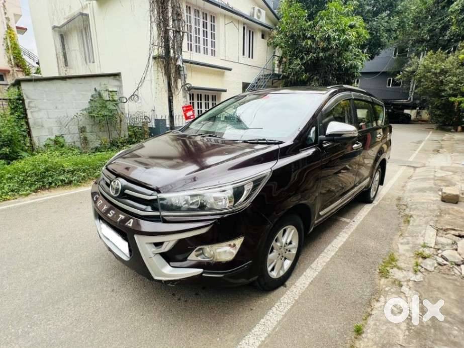 Toyota Innova Crysta