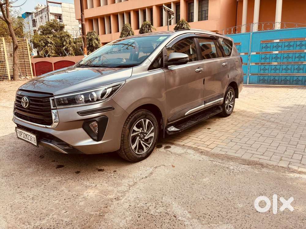 Toyota Innova Crysta 2.4 Vx Mt, 2022, Diesel