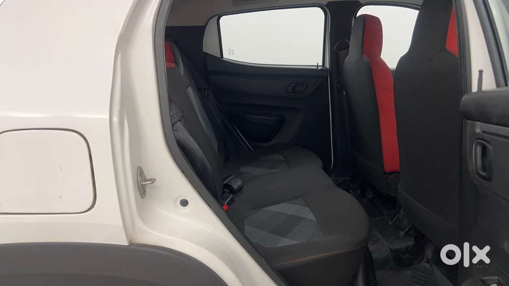 Renault Kwid 1.0 Rxt Amt, 2022, Petrol