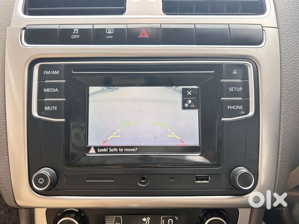 Volkswagen Vento 1.2 Highline Plus At 16 Alloy, 2017, Petrol