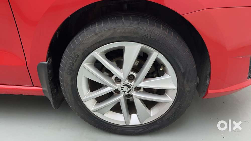 Skoda Rapid 1.6 Mpi At Style, 2017, Petrol