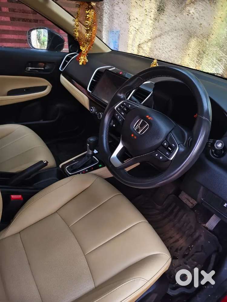 Honda City Zx 2023 Petrol 5500 Km Driven.