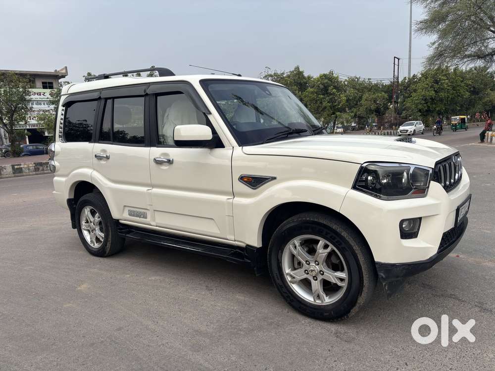 Mahindra Scorpio S10, 2016, Diesel