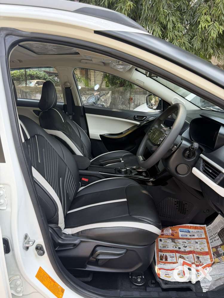 Tata Nexon, 2025, Petrol