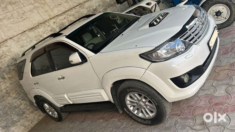 Toyota Fortuner 2012 Diesel Well Maintained